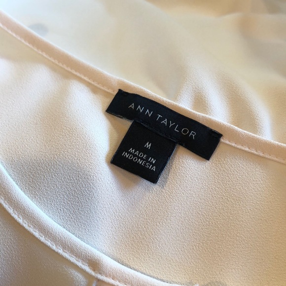 Ann Taylor tied blouse EUC - Picture 5 of 6